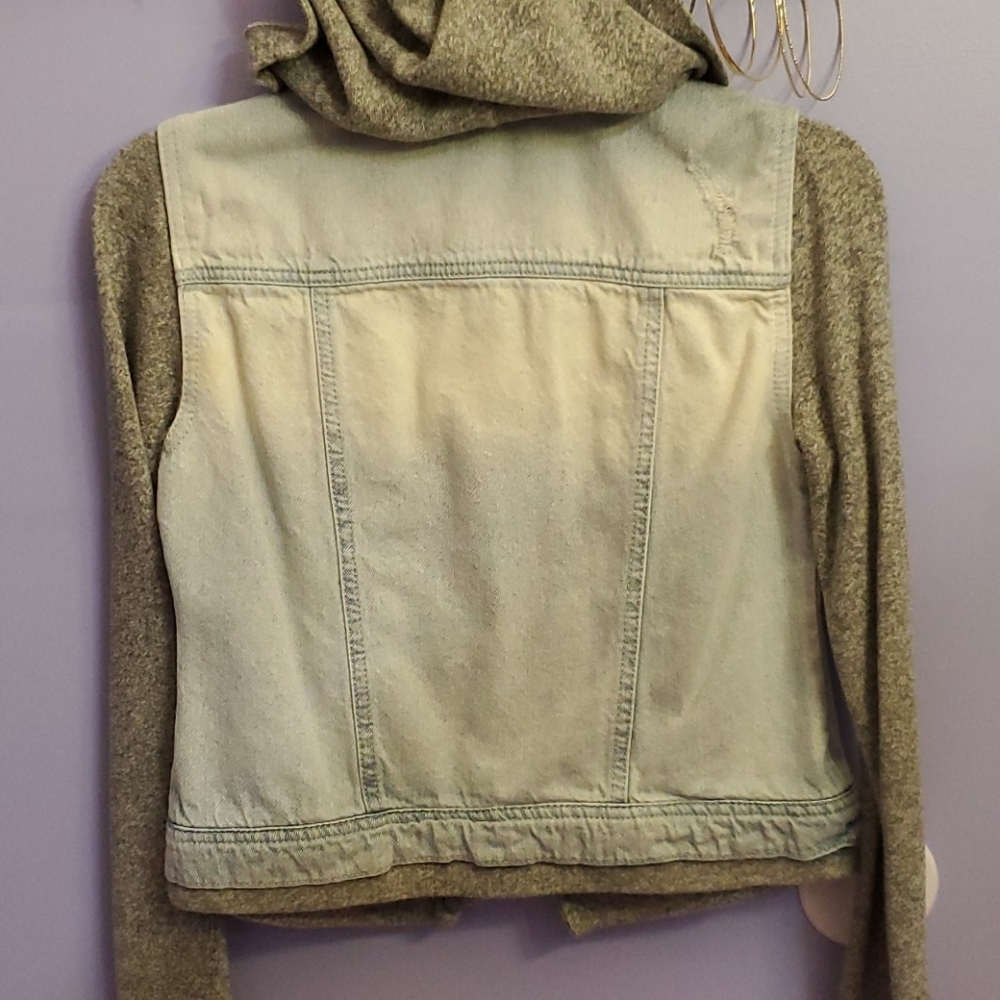 Jean Jacket ! - Picture 3 of 3